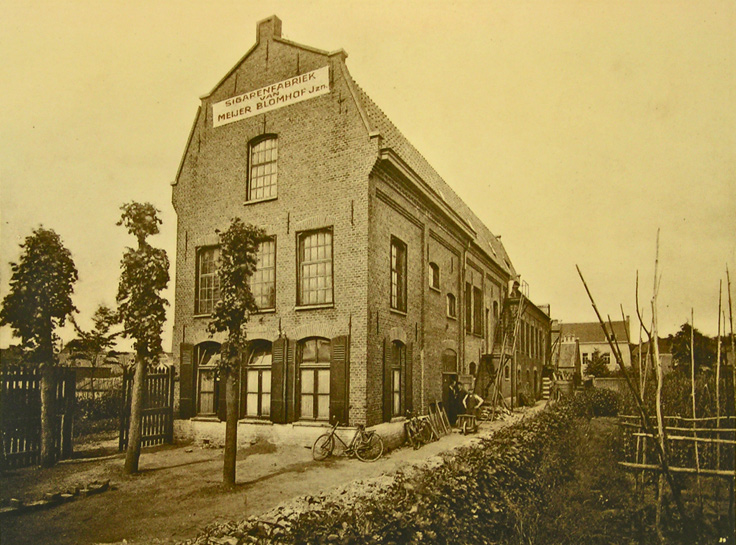 Oorspronkelijke fabriek van Meijer Blomhof aan de Bleek in Stratum